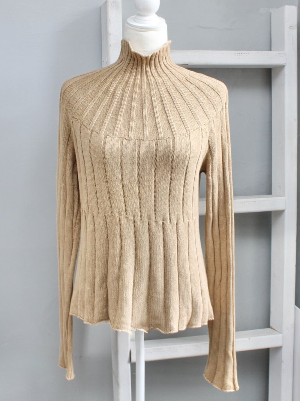 Banana Republic Vintage Y2K Turtleneck Cotton Knit Sweater Beige Tan Size Medium